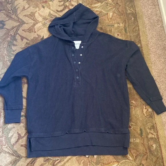 Aerie Textured Black Color Henley Hoodie. - Picture 2 of 9